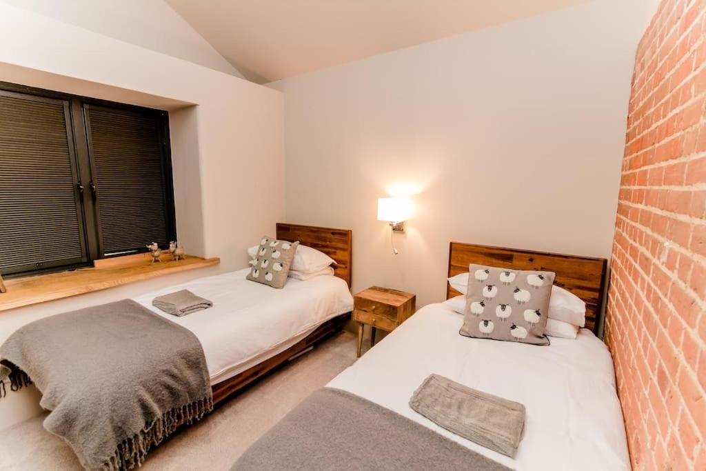 Beautiful Barn Conversion Close To The Broads Dilham Exterior foto